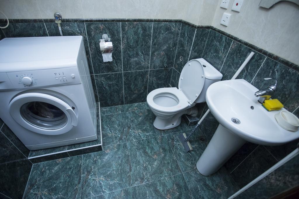 Batumi City Center Apartment Екстериор снимка